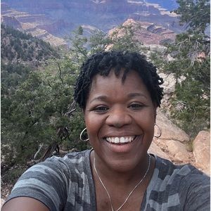 Meet your Posher, Lorraine